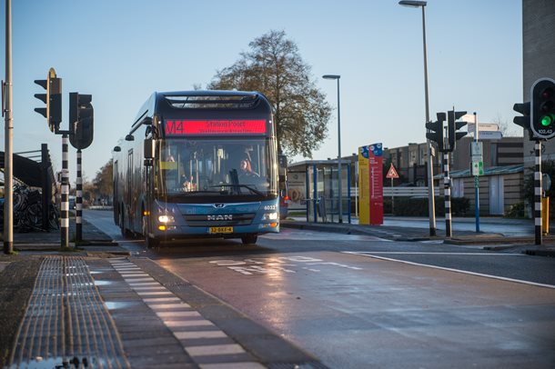 'Stoppersgeluk' bij de busbaan in Almere