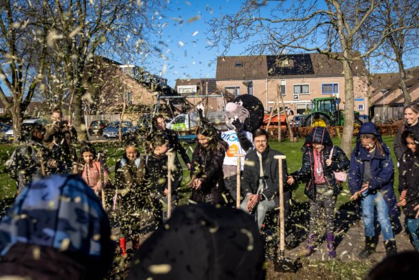 AllGo doet mee met Boomfeestdag Almere