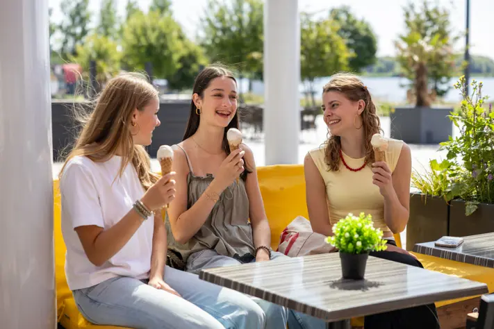 12 t/m 18 jaar? Reis onbeperkt in Almere voor €10 per week